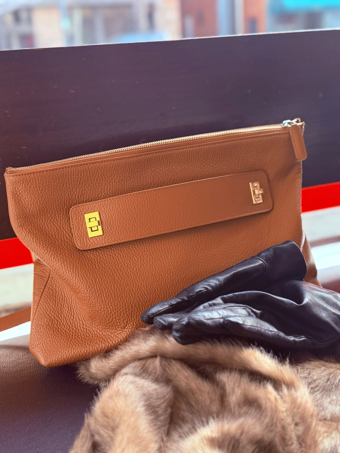 How to Take One Handbag from a Morning Meeting to an 8 PM Dinner
