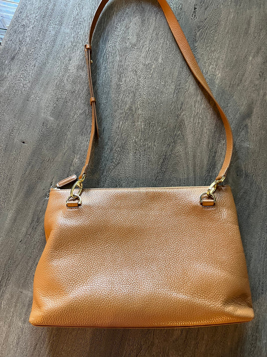 How to Keep Your Handbag Strap From Slipping Off Your Shoulder